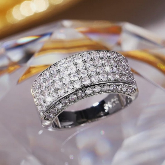 Cz embossed Ring - Picture 1 of 12